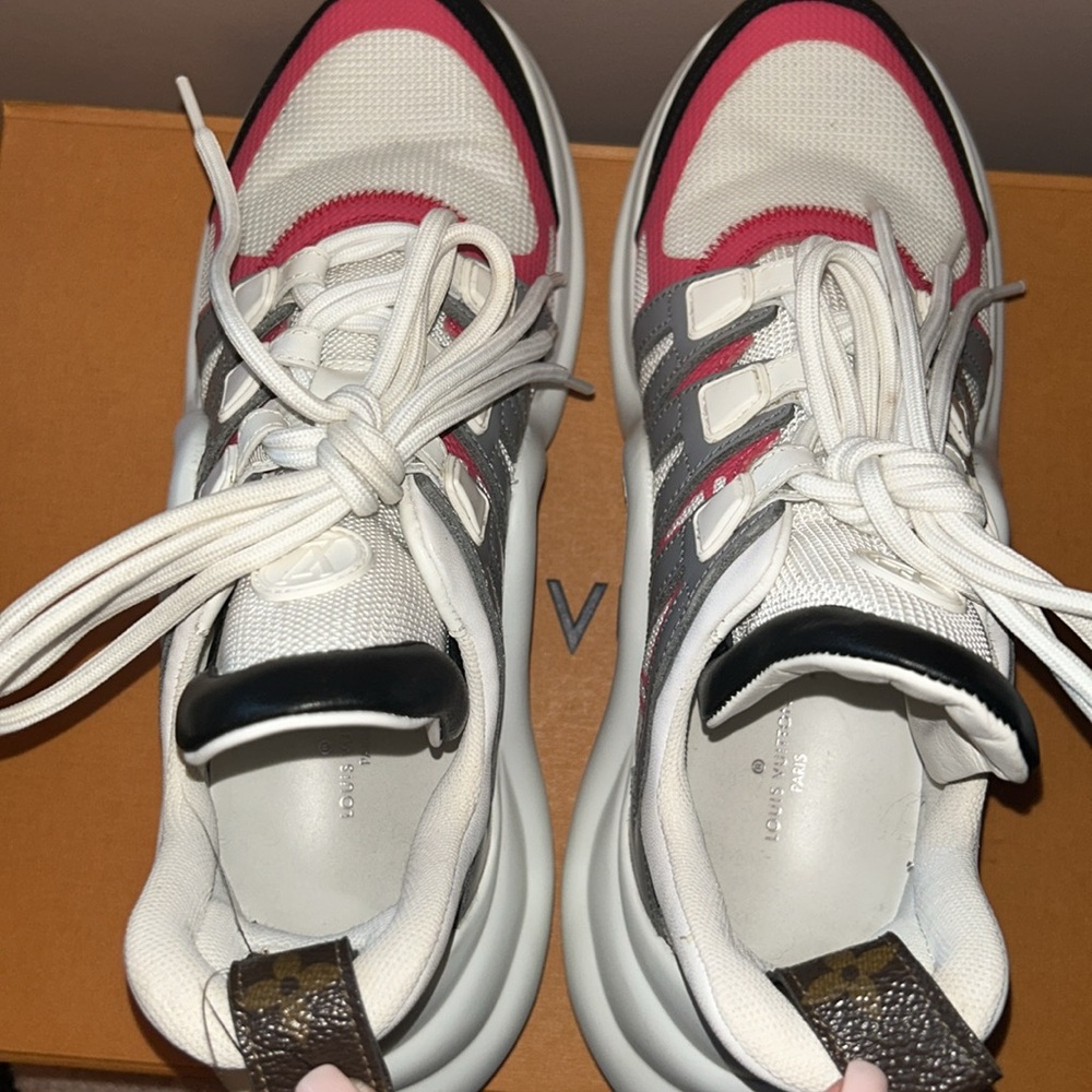 Louis Vuitton Archlight Sneaker Size 37.5 (US 7.5) - Picture 5 of 7